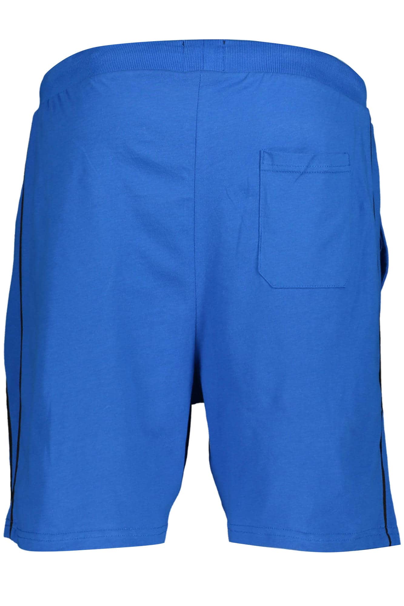 Gian Marco Venturi hombre corto pantalón azul