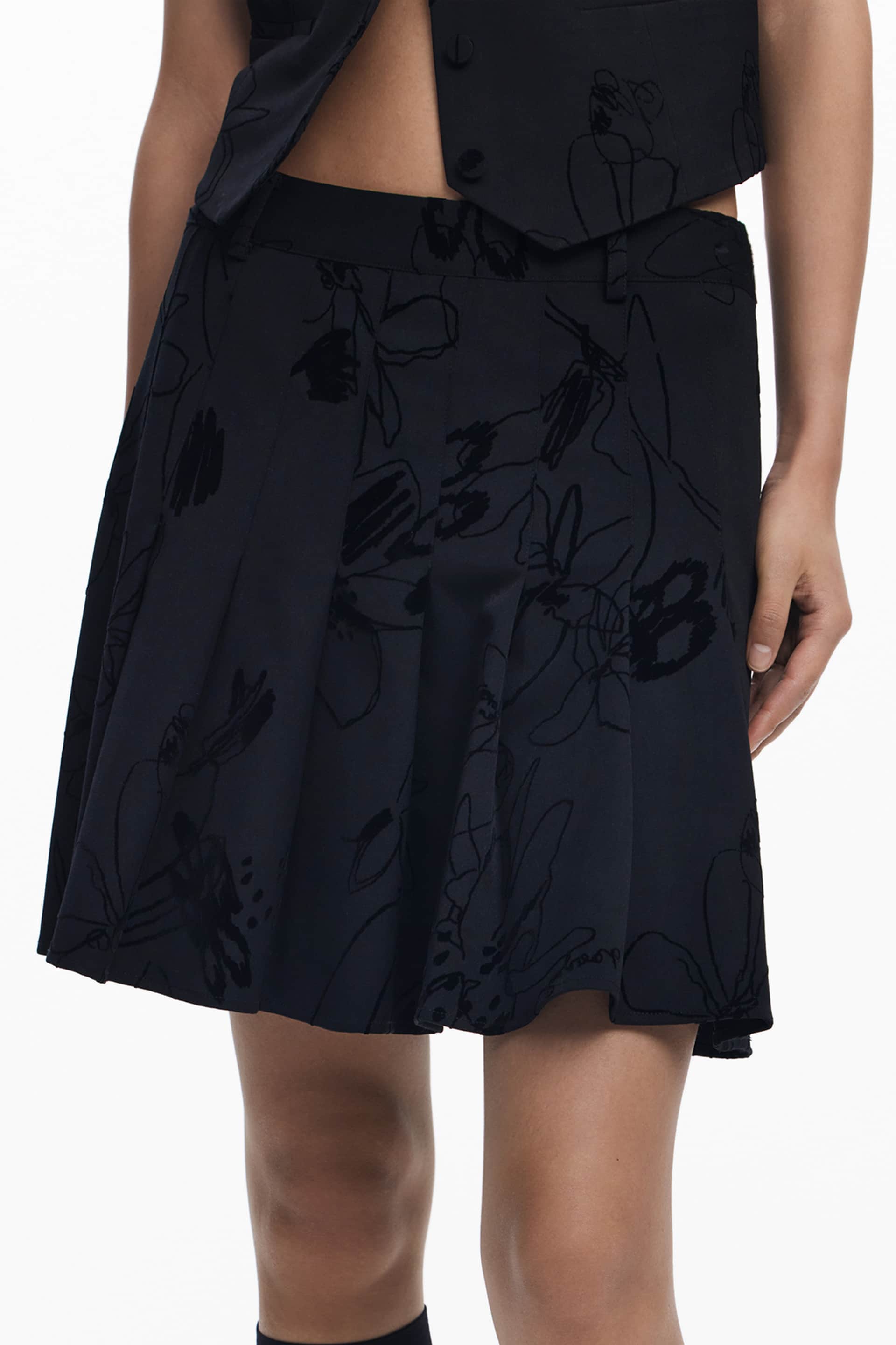 Desigual mujer negro corto falda