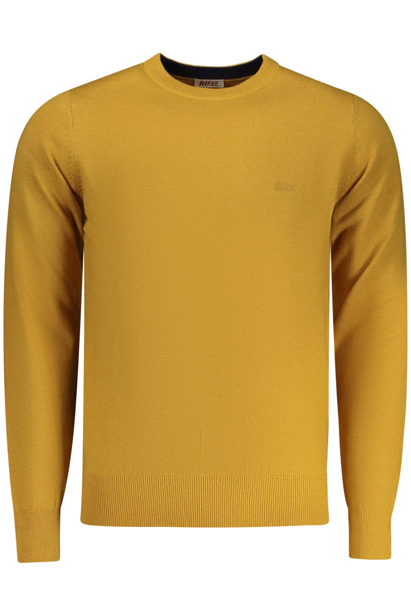 Rifle hombre naranja camisa